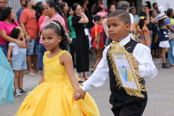 Imagem da galeria Desfile Cívico -  Areia Branca 2023