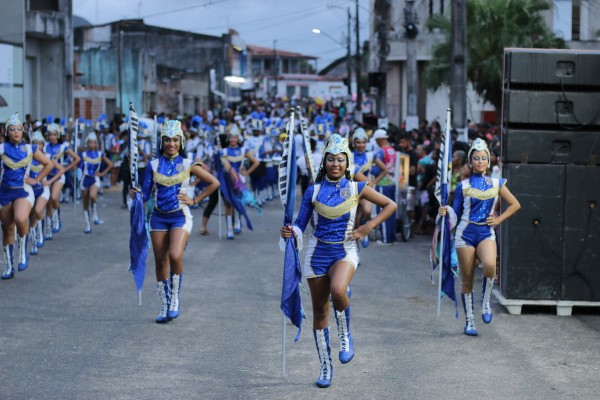 Imagem da galeria Desfile Cívico -  Areia Branca 2023