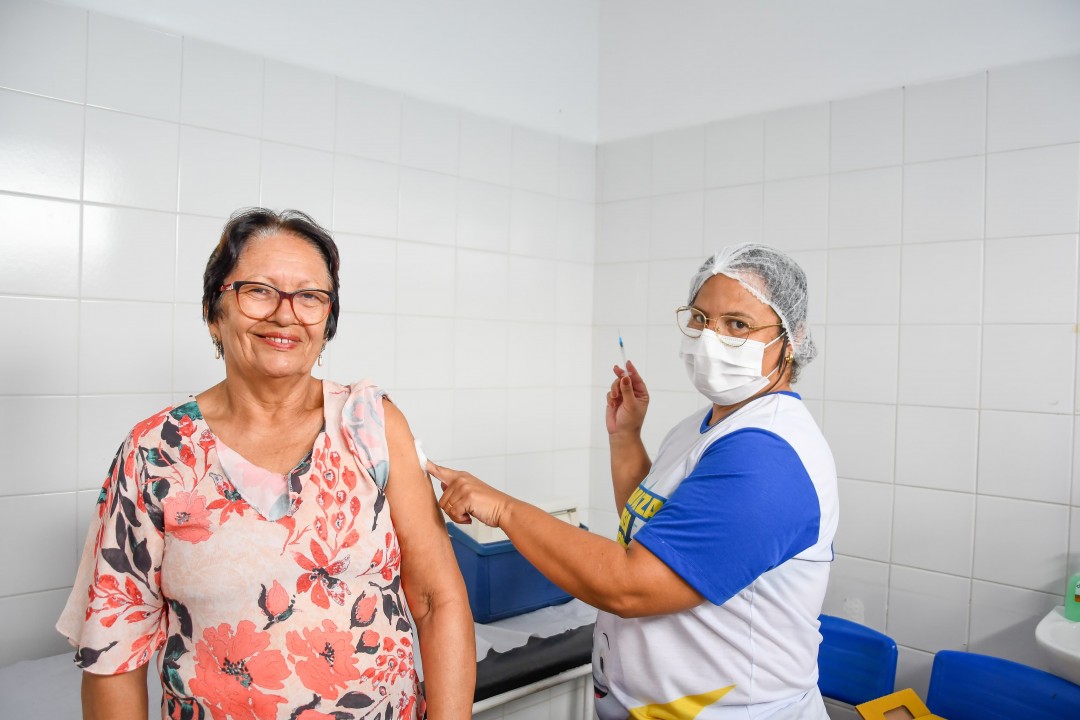 Dia D de vacinação contra o vírus Influenza leva imunização para 270 pessoas