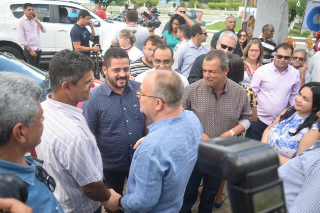Prefeito Alan cobra do governador aumento de efetivo da polícia em Areia Branca