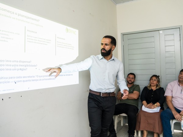 Prefeitura de Areia Branca promove capacitação para aprimorar o planejamento das contratações públicas