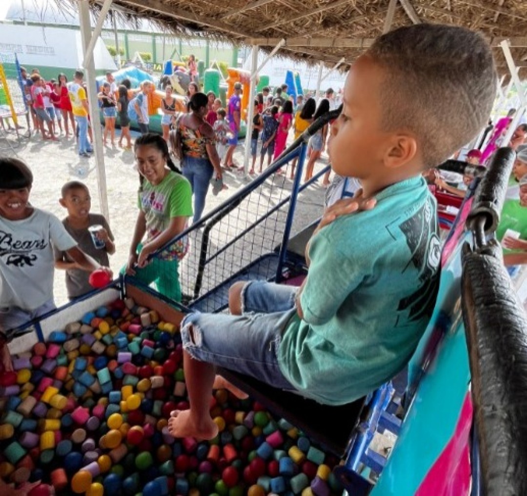 Prefeitura de Areia Branca promove carnaval dedicado para crianças e adolescentes